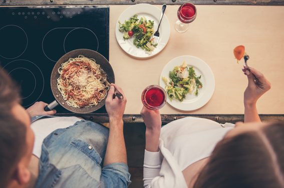 Carbohidratos para cenar, ¿una buena opción?